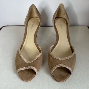 Ann Taylor Women's Valerie Neutral Suede | Size: 9.5M